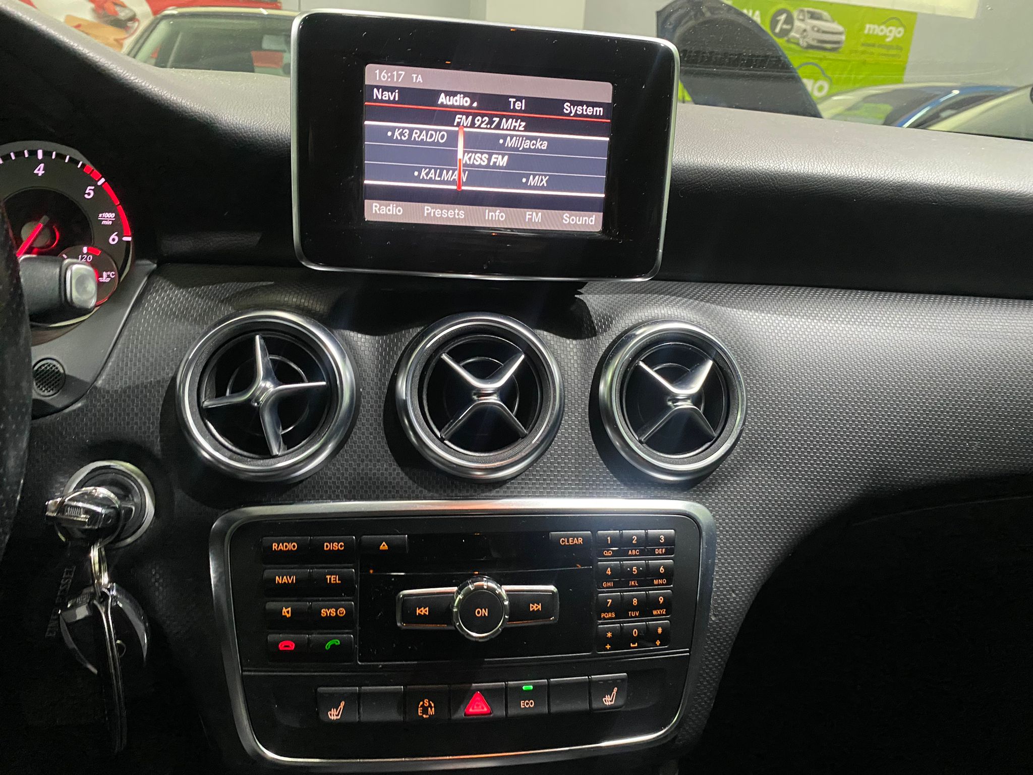 MERCEDES A180 CDI 7G TRONIC, 2013 GOD, BI-XENON