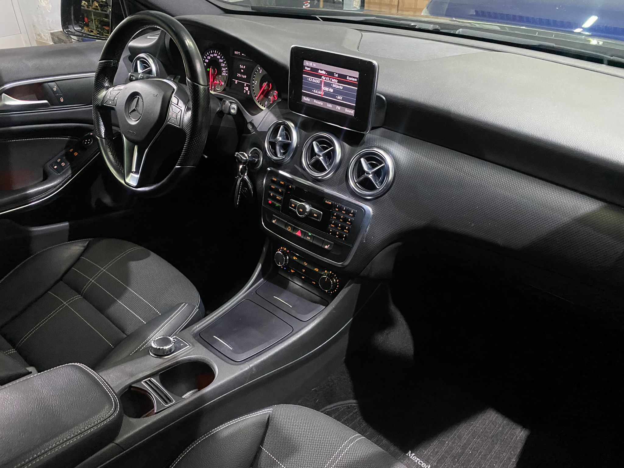 MERCEDES A180 CDI 7G TRONIC, 2013 GOD, BI-XENON