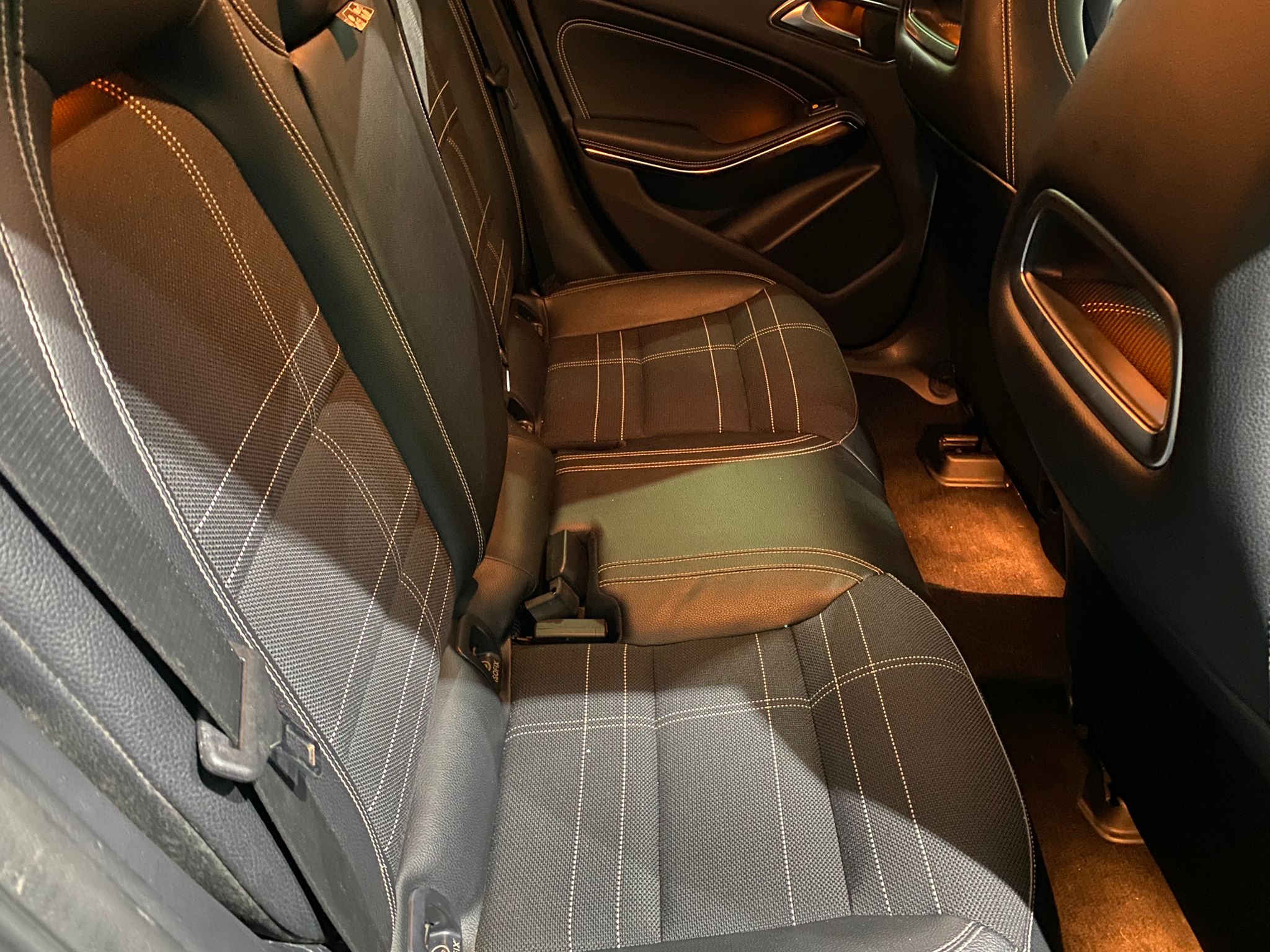 MERCEDES A180 CDI 7G TRONIC, 2013 GOD, BI-XENON