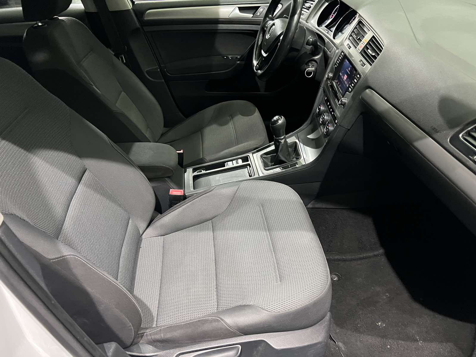 VW GOLF VII 1.6 TDI, 2014 GOD, ALU FELGE NAVIGACIJA