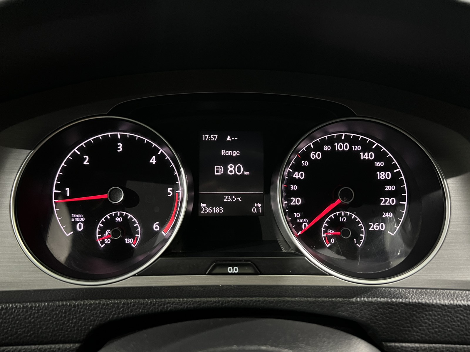 VW GOLF VII 1.6 TDI, 2014 GOD, ALU FELGE NAVIGACIJA