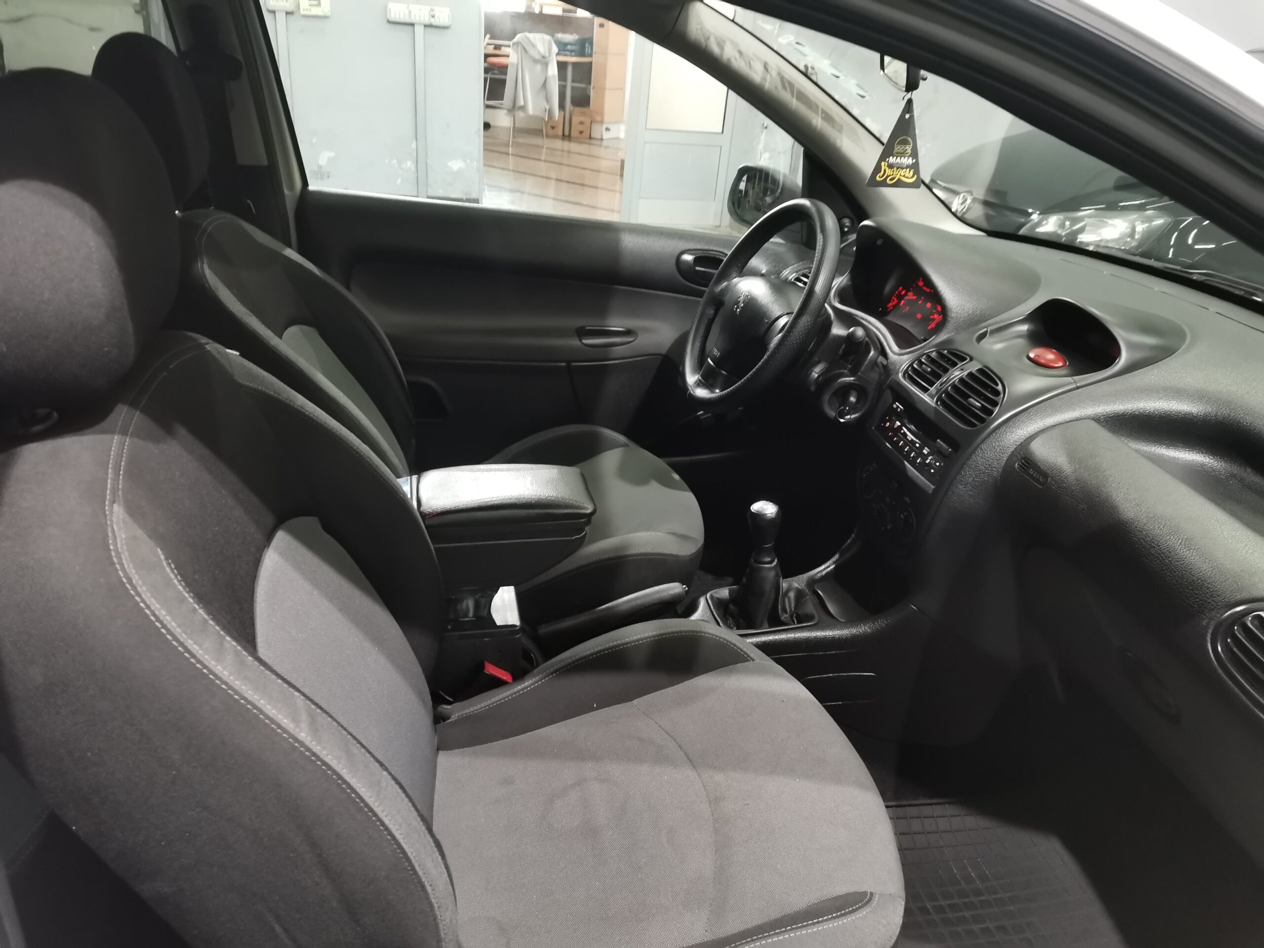 PEUGEOT 206 1.4 HDI, 2006 GODINA, REGISTROVAN,