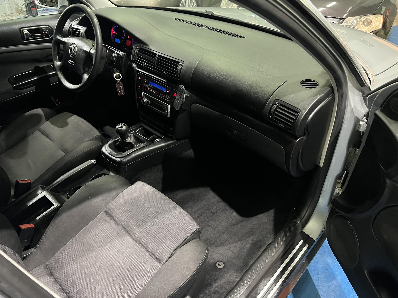 VW PASSAT 1.9 TDI SW, 2003 GODINA, REGISTROVAN