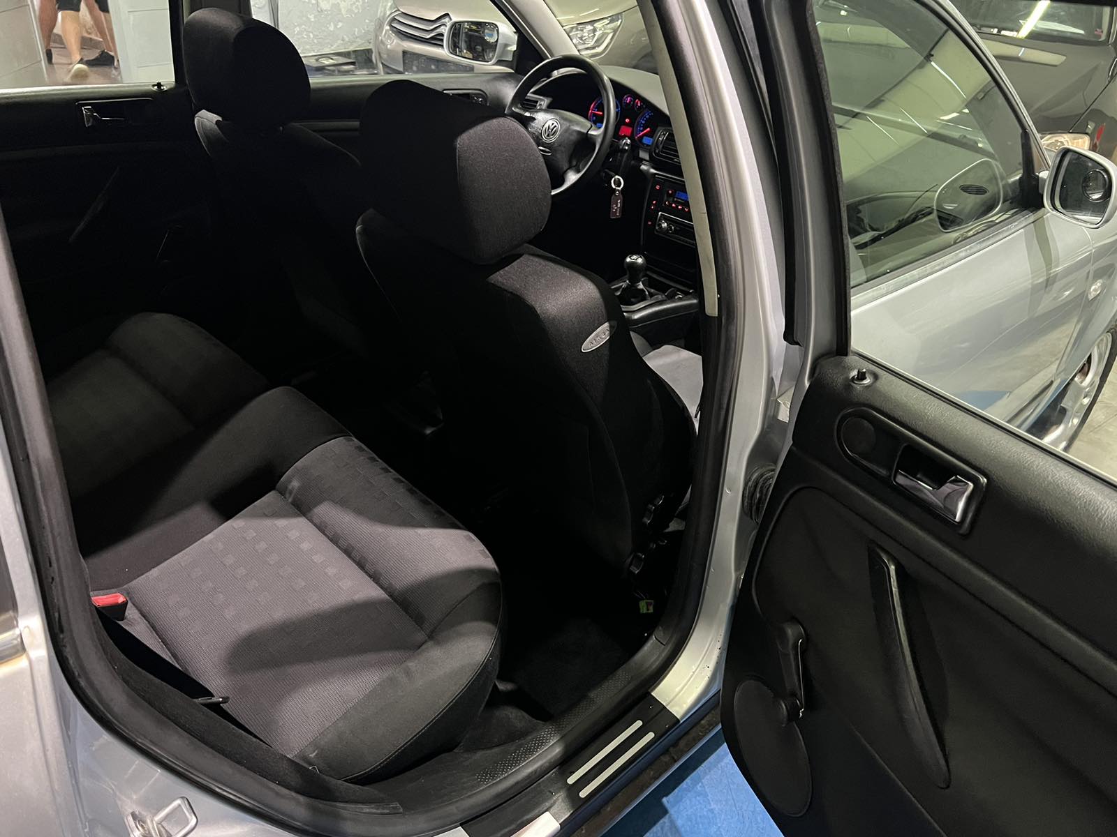 VW PASSAT 1.9 TDI SW, 2003 GODINA, REGISTROVAN