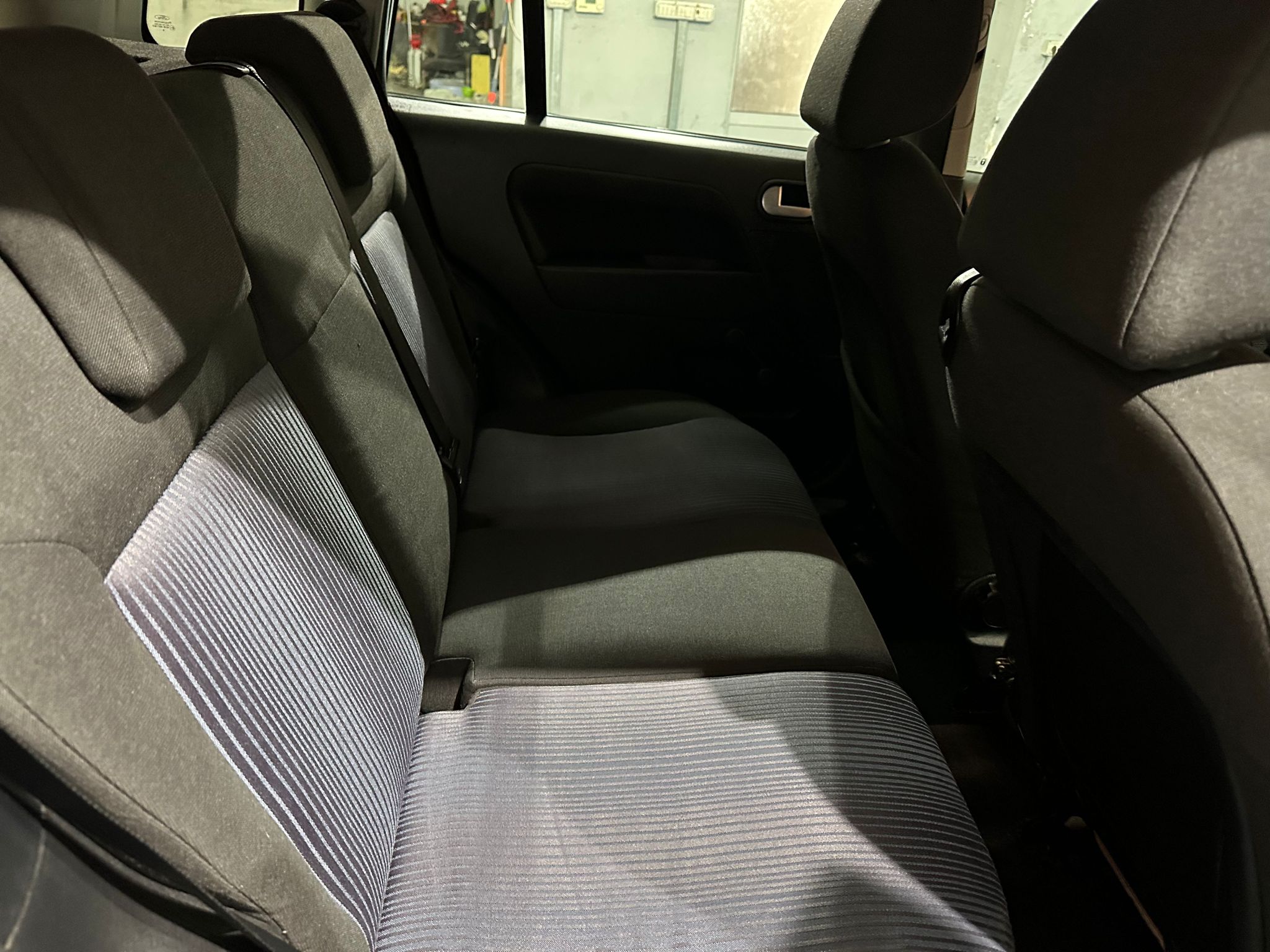 FORD FUSION 2006 GOD, 1.6 BENZIN,REGISTROVAN, KLIMA,