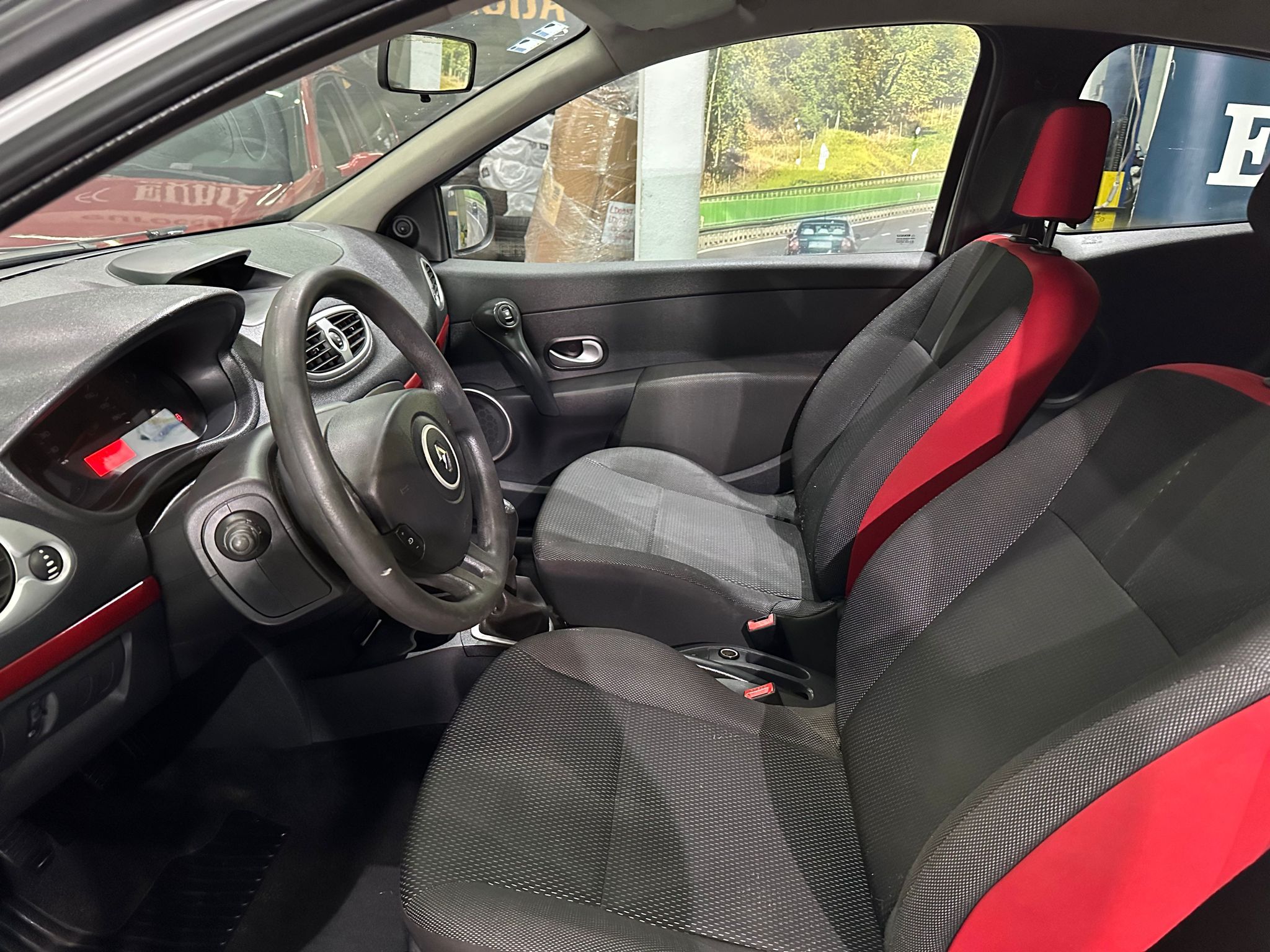 RENAULT CLIO 1.5 DCI, 2011 GOD, KLIMA, TEMPOMAT