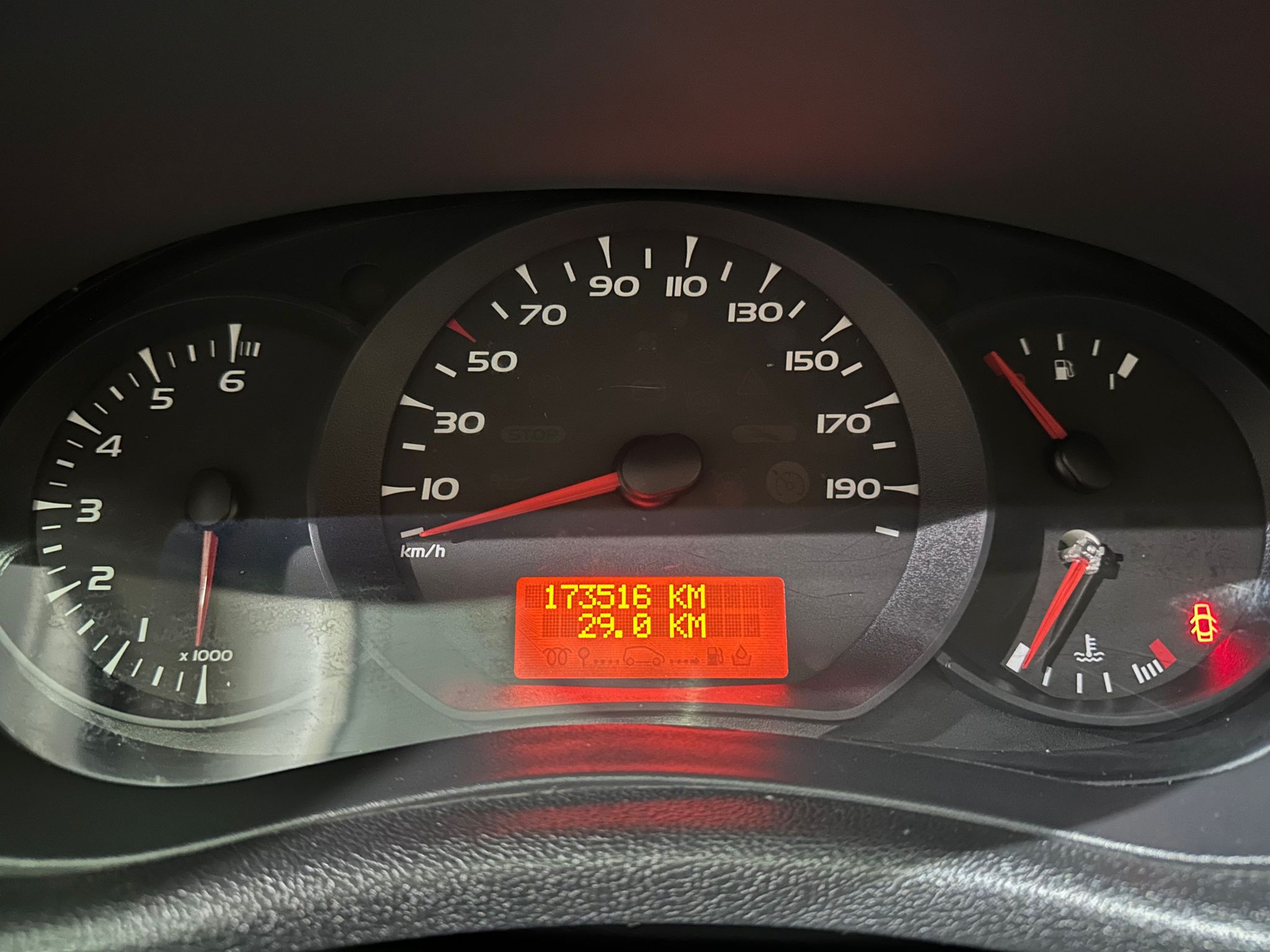 RENAULT CLIO 1.5 DCI, 2011 GOD, KLIMA, TEMPOMAT