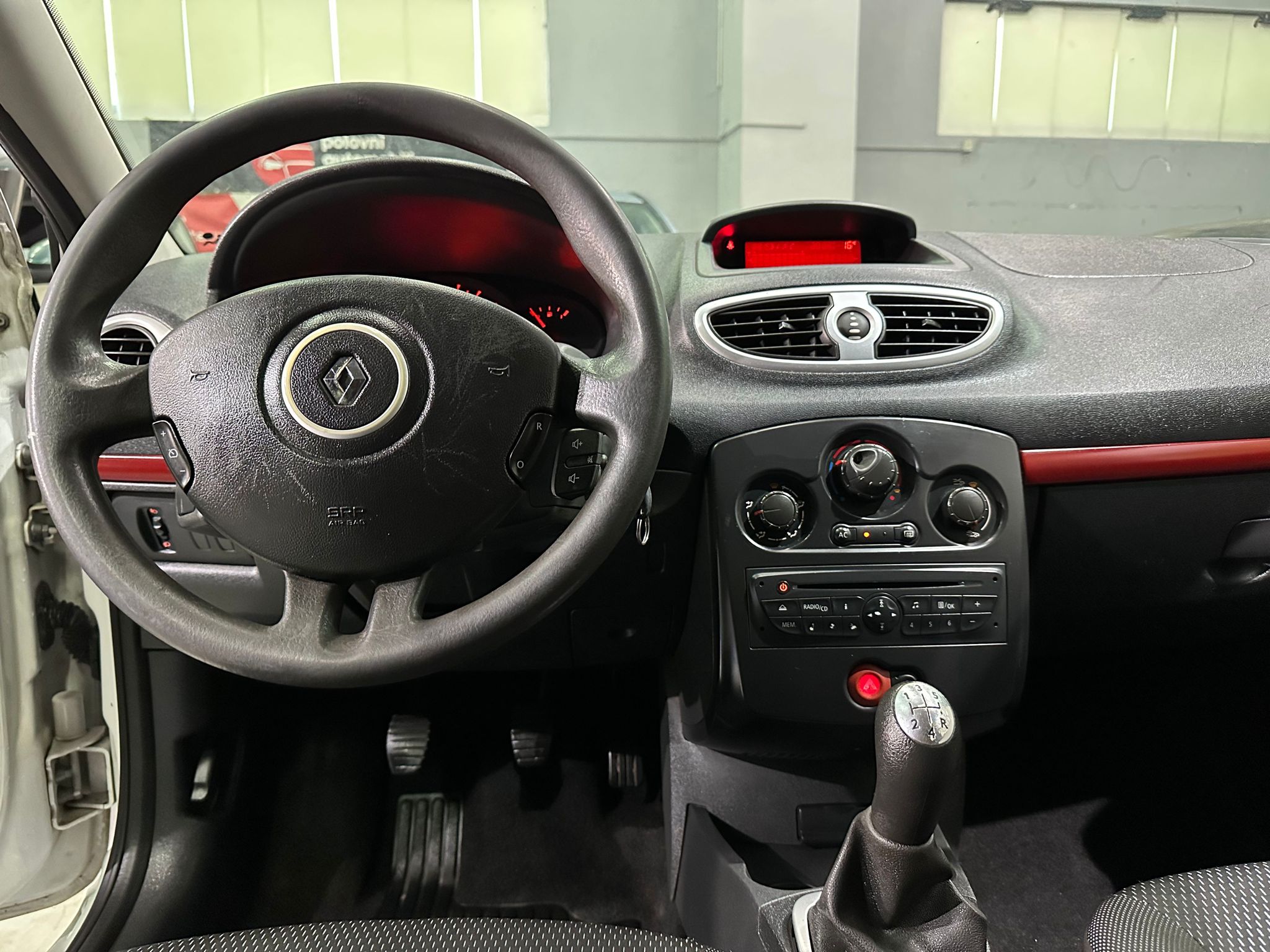 RENAULT CLIO 1.5 DCI, 2011 GOD, KLIMA, TEMPOMAT