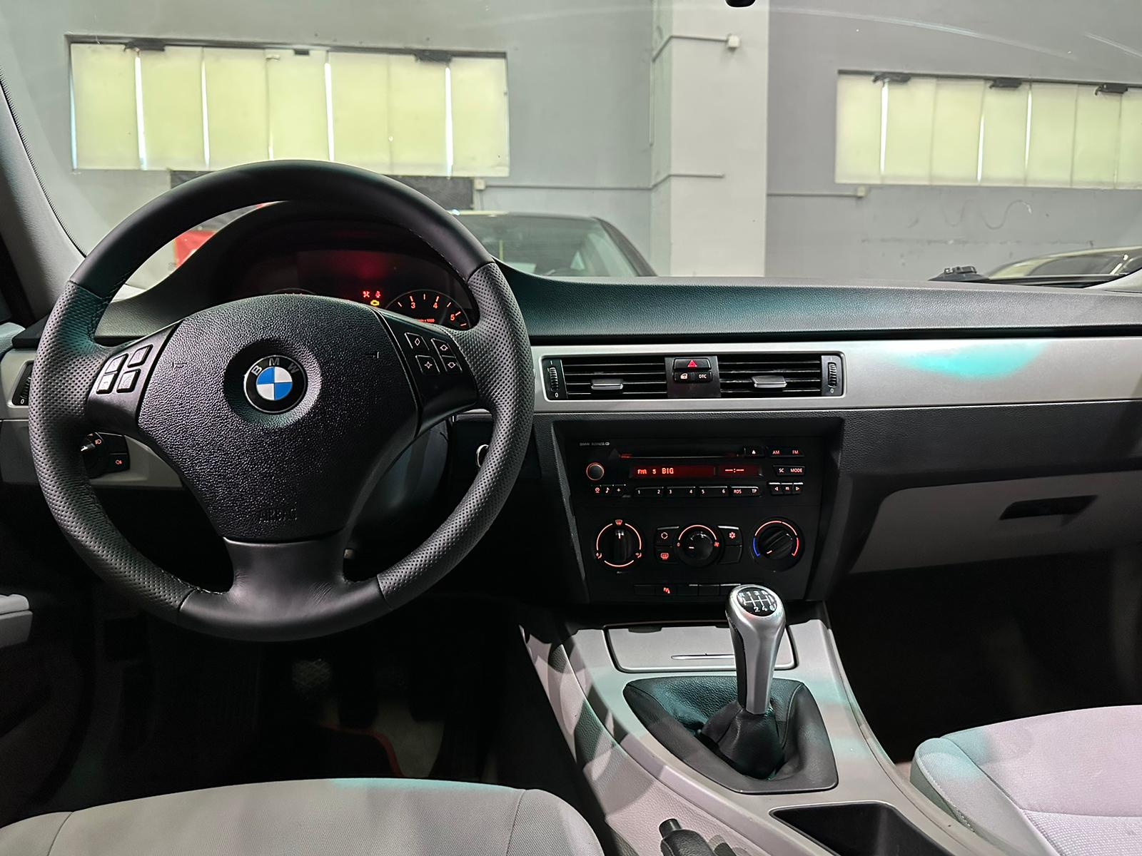 BMW 318i 2.0 BENZIN, 2006 GOD, ALU FELGE, KLIMA