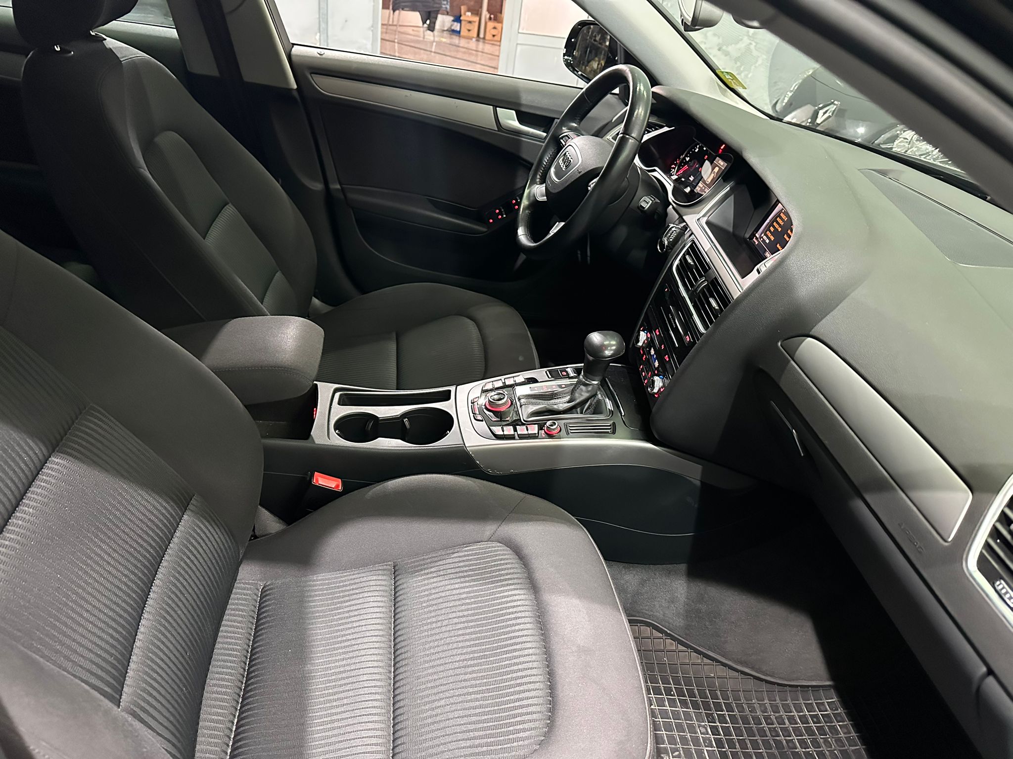 AUDI A4 SW 2.0 TDI DSG ,2015 GODINA, REGISTROVAN