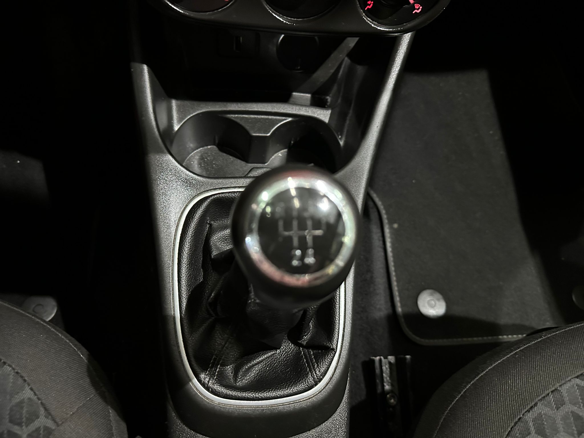 OPEL CORSA 1.4 BENZIN/LPG, 2016 GODINA, REGISTROVANA