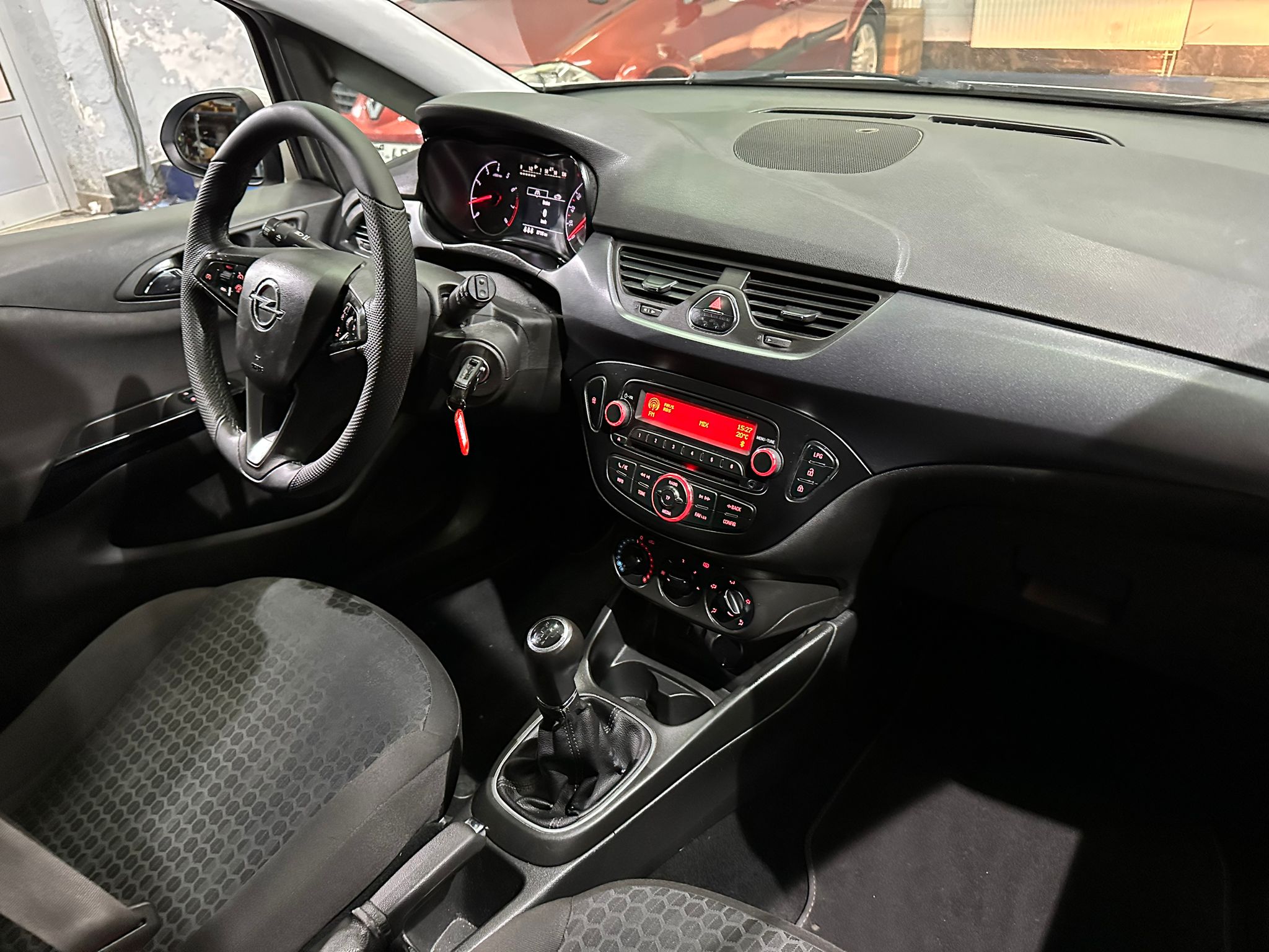OPEL CORSA 1.4 BENZIN/LPG, 2016 GODINA, REGISTROVANA