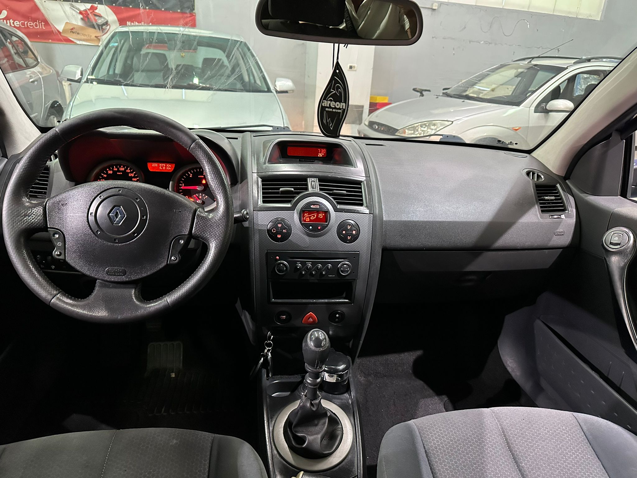 RENAULT MEGANE 1.9 DCI,2005 GOD,KLIMA,2 KARTICE