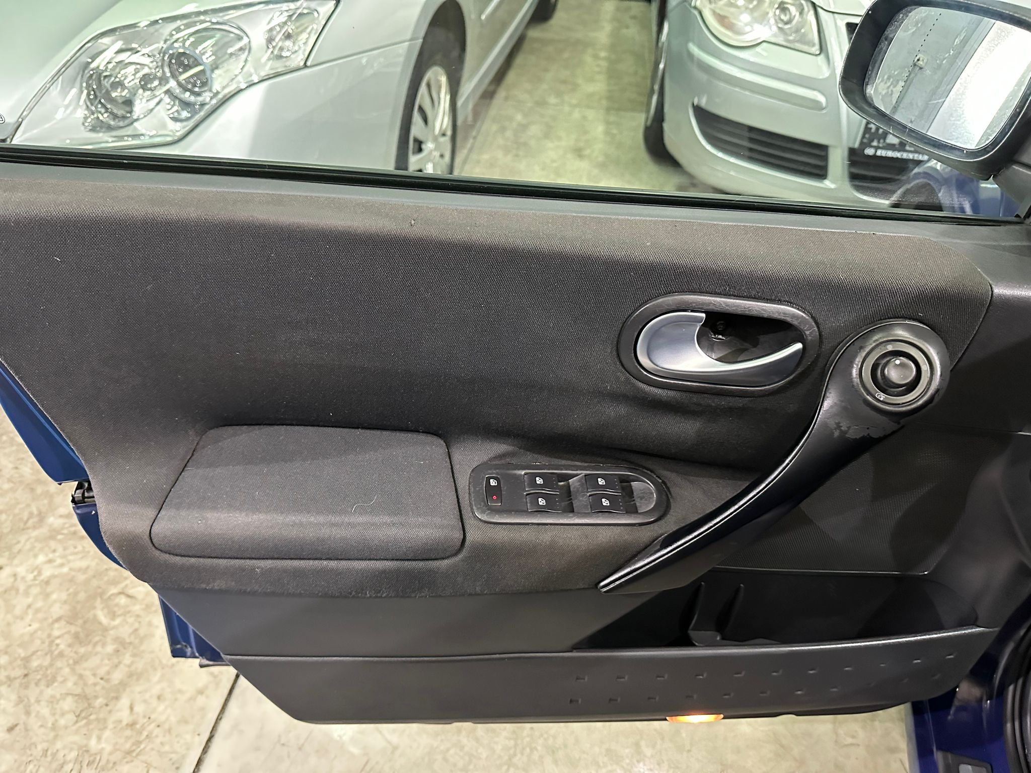 RENAULT MEGANE 1.9 DCI,2005 GOD,KLIMA,2 KARTICE