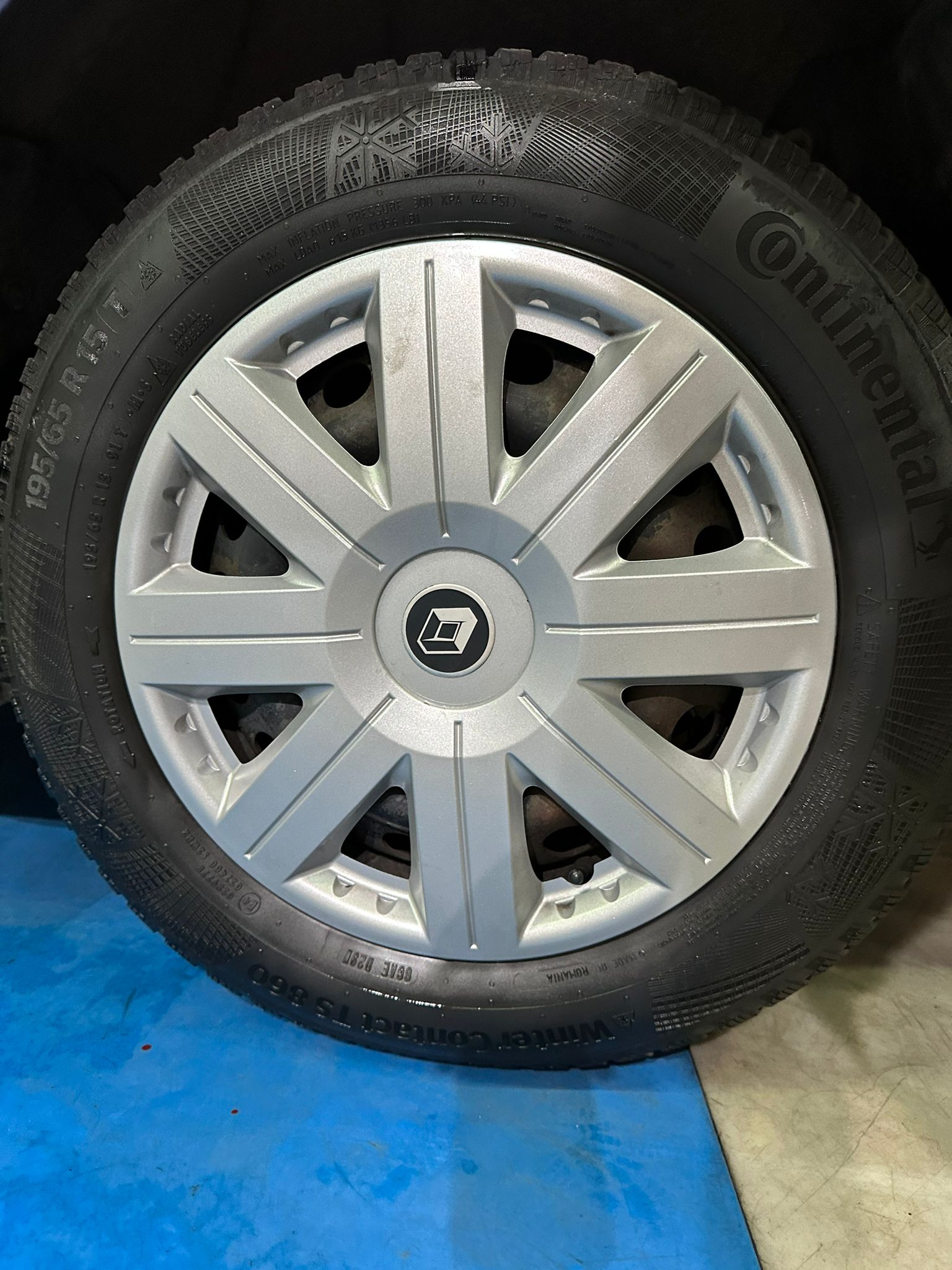 RENAULT MEGANE 1.9 DCI,2005 GOD,KLIMA,2 KARTICE