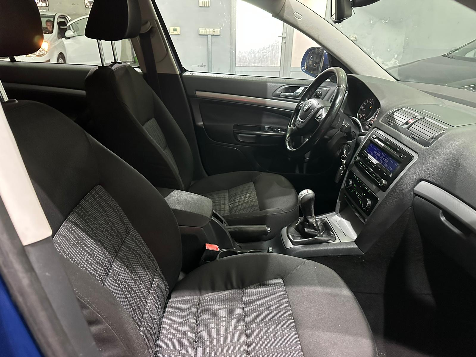 ŠKODA OCTAVIA 4X4 1.6 TDI, 2010 GODINA, ALU FELGE