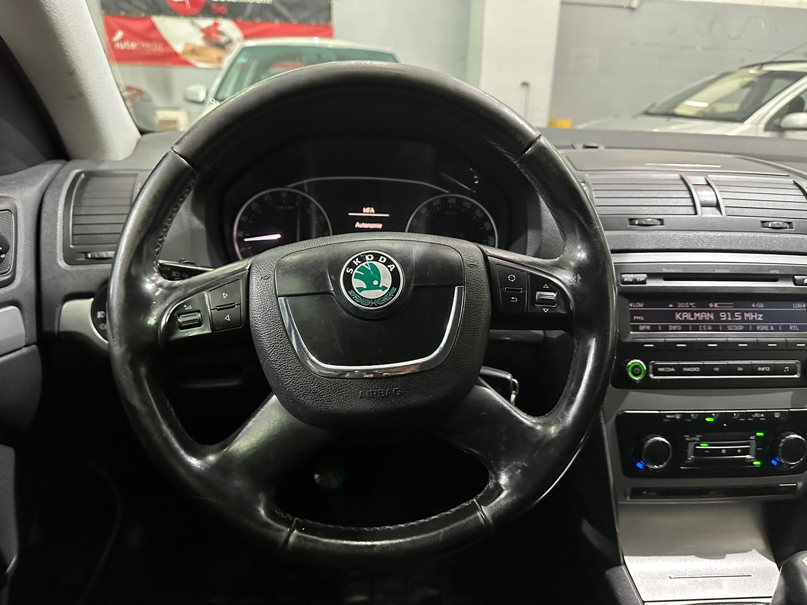 ŠKODA OCTAVIA 4X4 1.6 TDI, 2010 GODINA, ALU FELGE