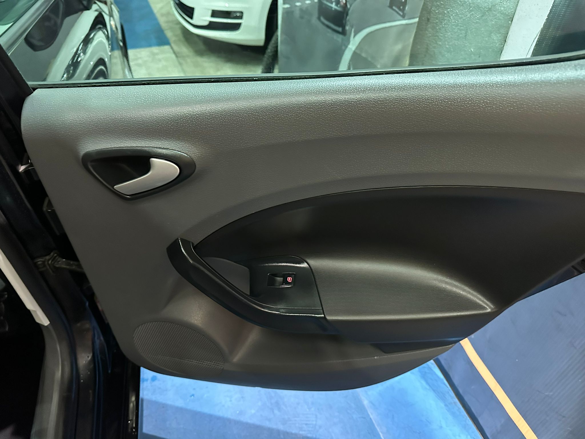 SEAT IBIZA 1.2 TDI, 2011 GOD, ALU FELGE, PARK SENZORI