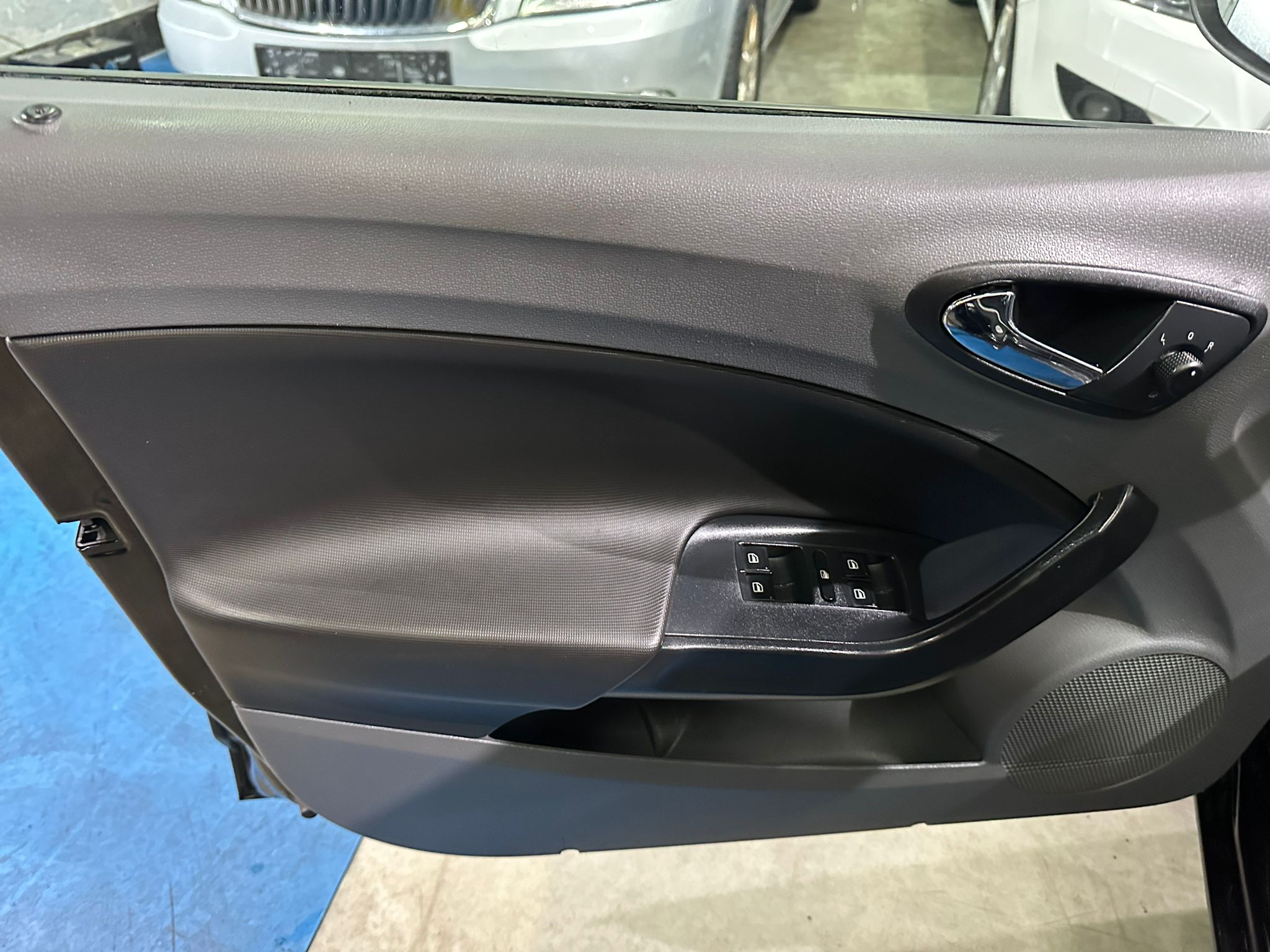 SEAT IBIZA 1.2 TDI, 2011 GOD, ALU FELGE, PARK SENZORI