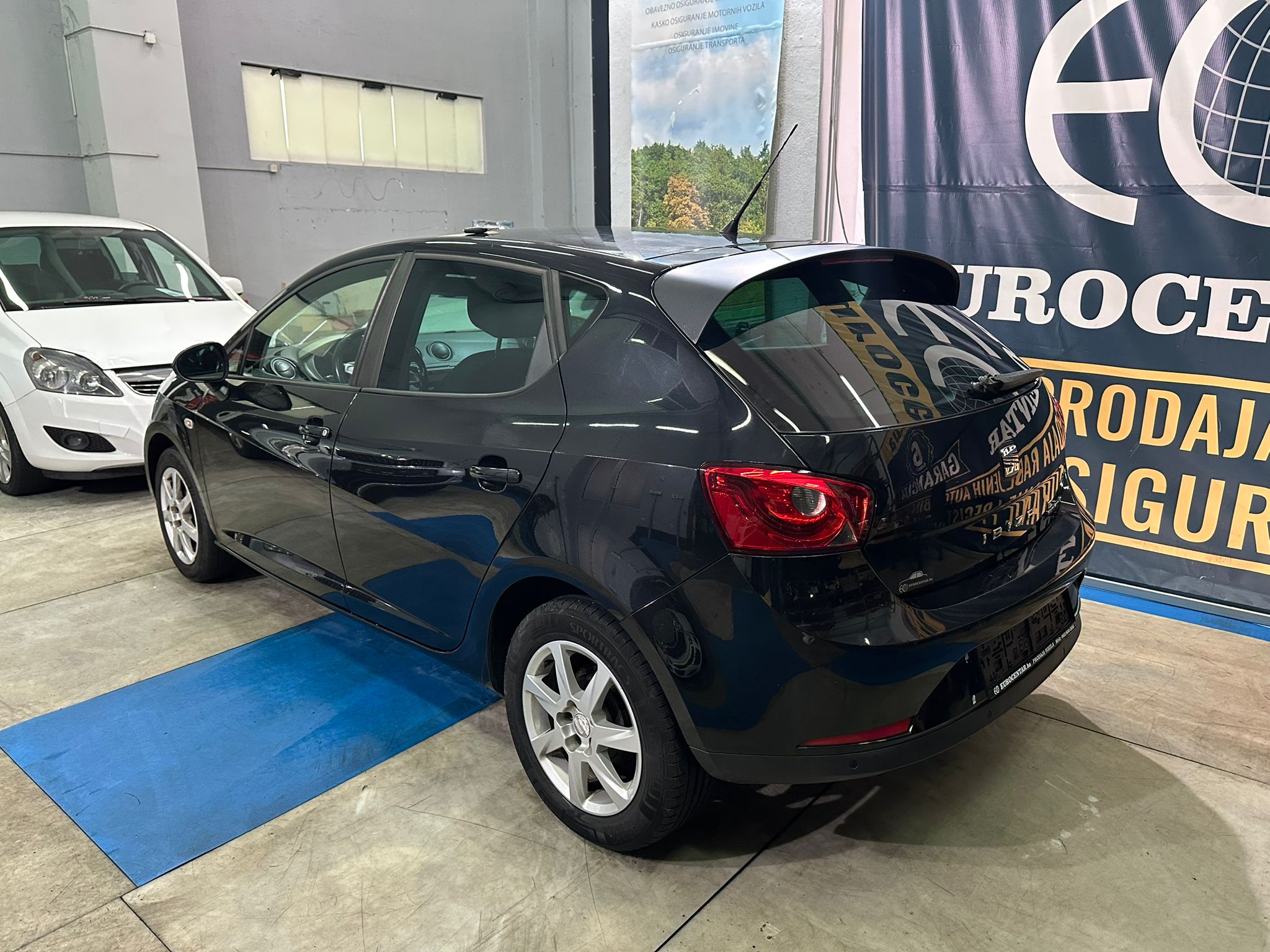 SEAT IBIZA 1.2 TDI, 2011 GOD, ALU FELGE, PARK SENZORI