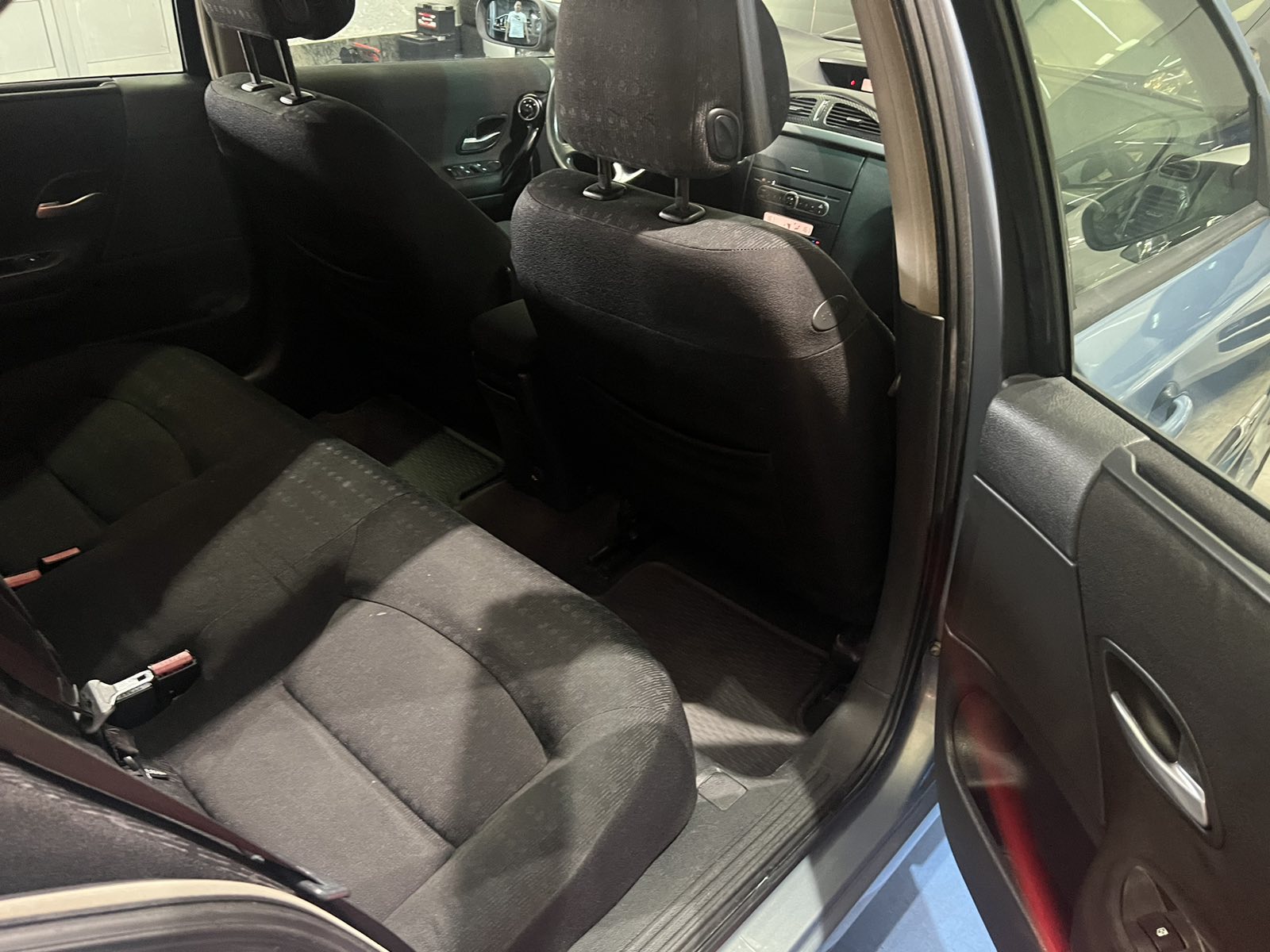 RENAULT LAGUNA 1.9 DCI, 2006 GOD, DIGITALNA KLIMA