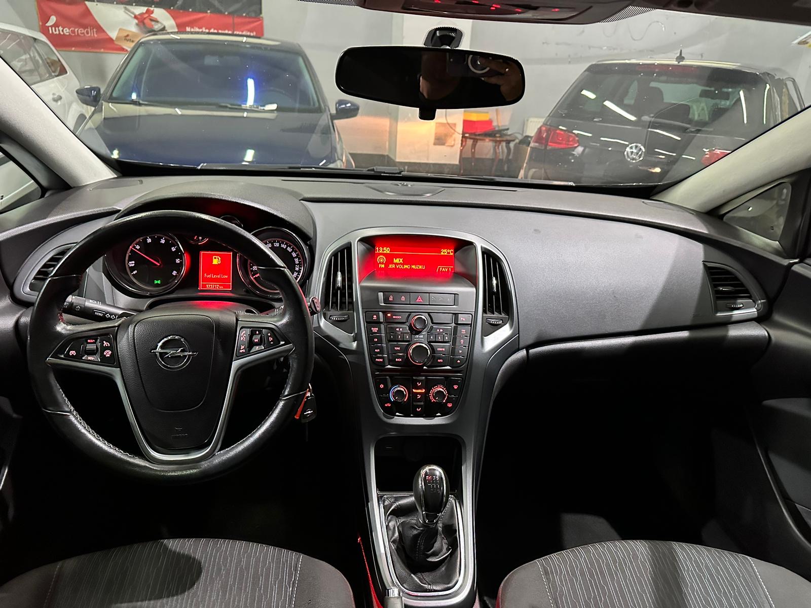 OPEL ASTRA GTC 1.7 CDTI , 2012 GODINA, ALU FELGE