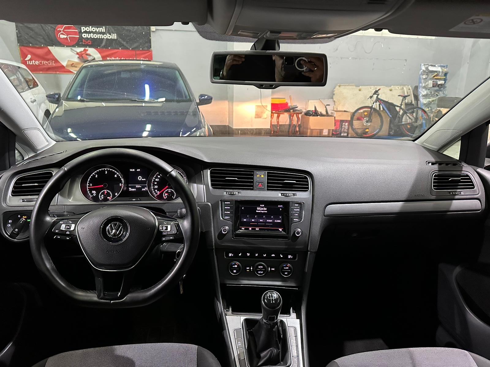 VF GOLF VII 1.6 TDI, 2013 GOD, ALU FELGE, NAVIGACIJA