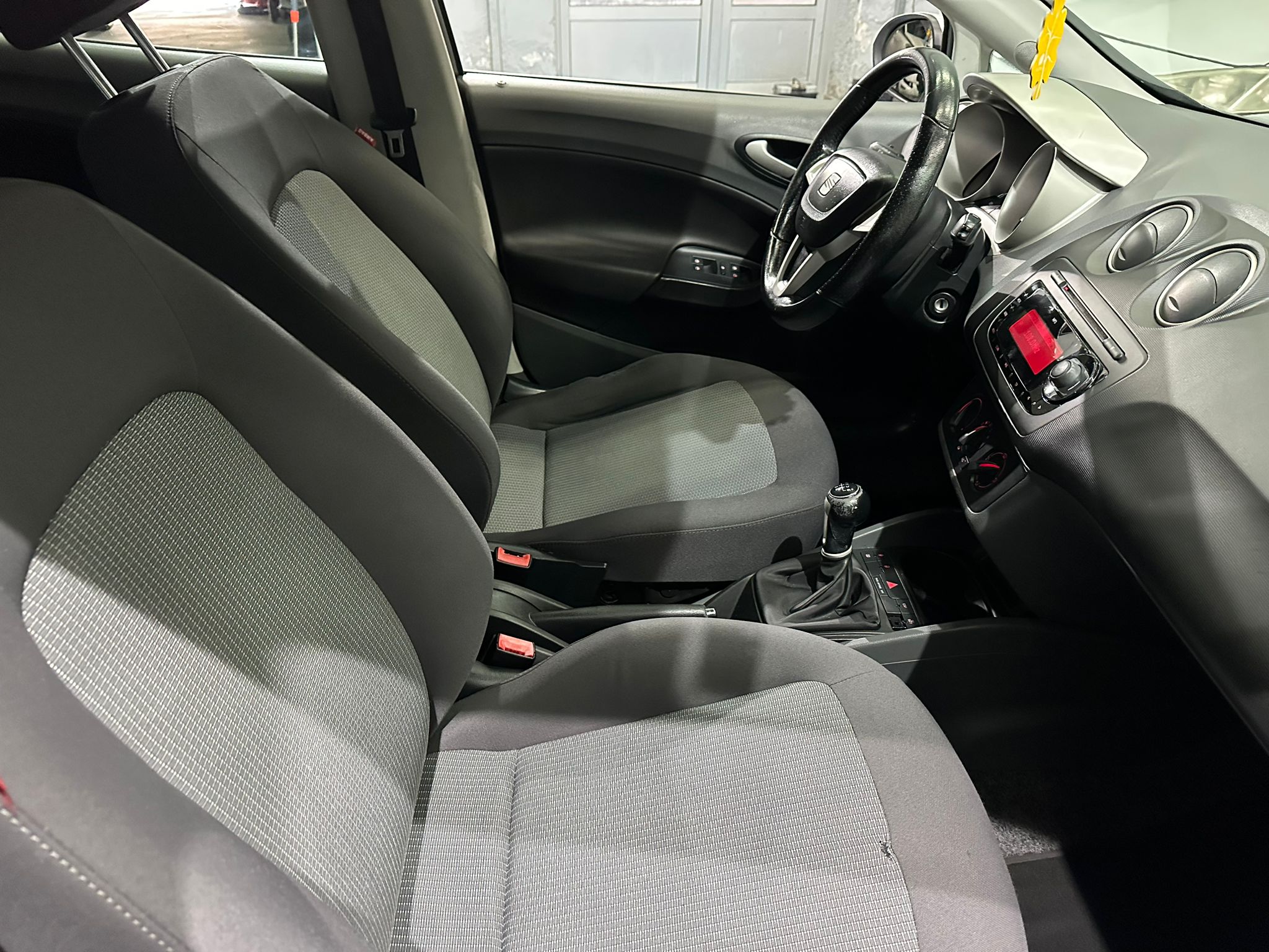 SEAT IBIZA 1.2 TDI STYLE, 2010 GODINA, REGISTROVAN