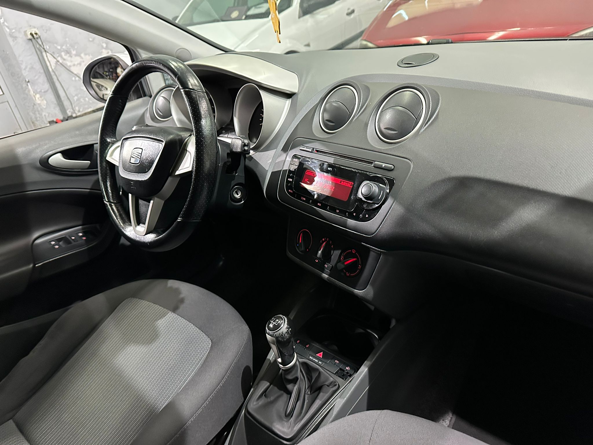 SEAT IBIZA 1.2 TDI STYLE, 2010 GODINA, REGISTROVAN
