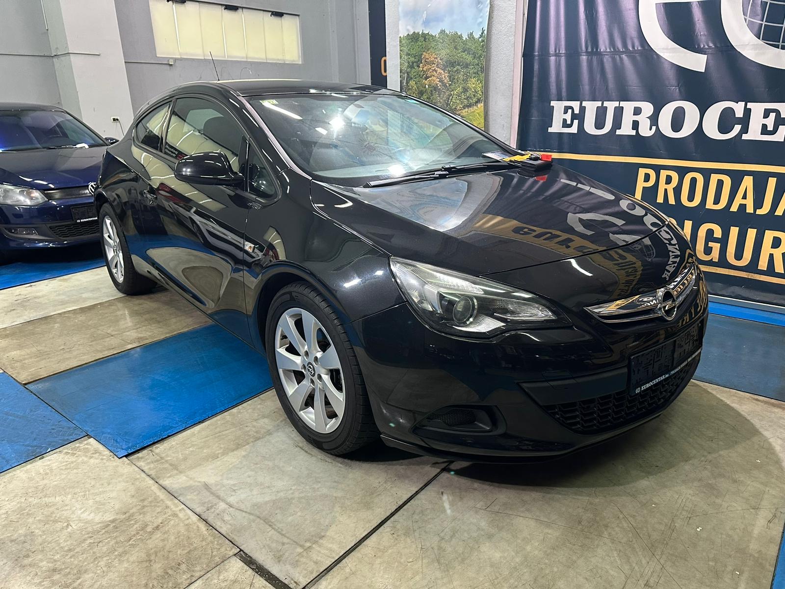 OPEL ASTRA GTC 1.7 CDTI , 2012 GODINA, ALU FELGE