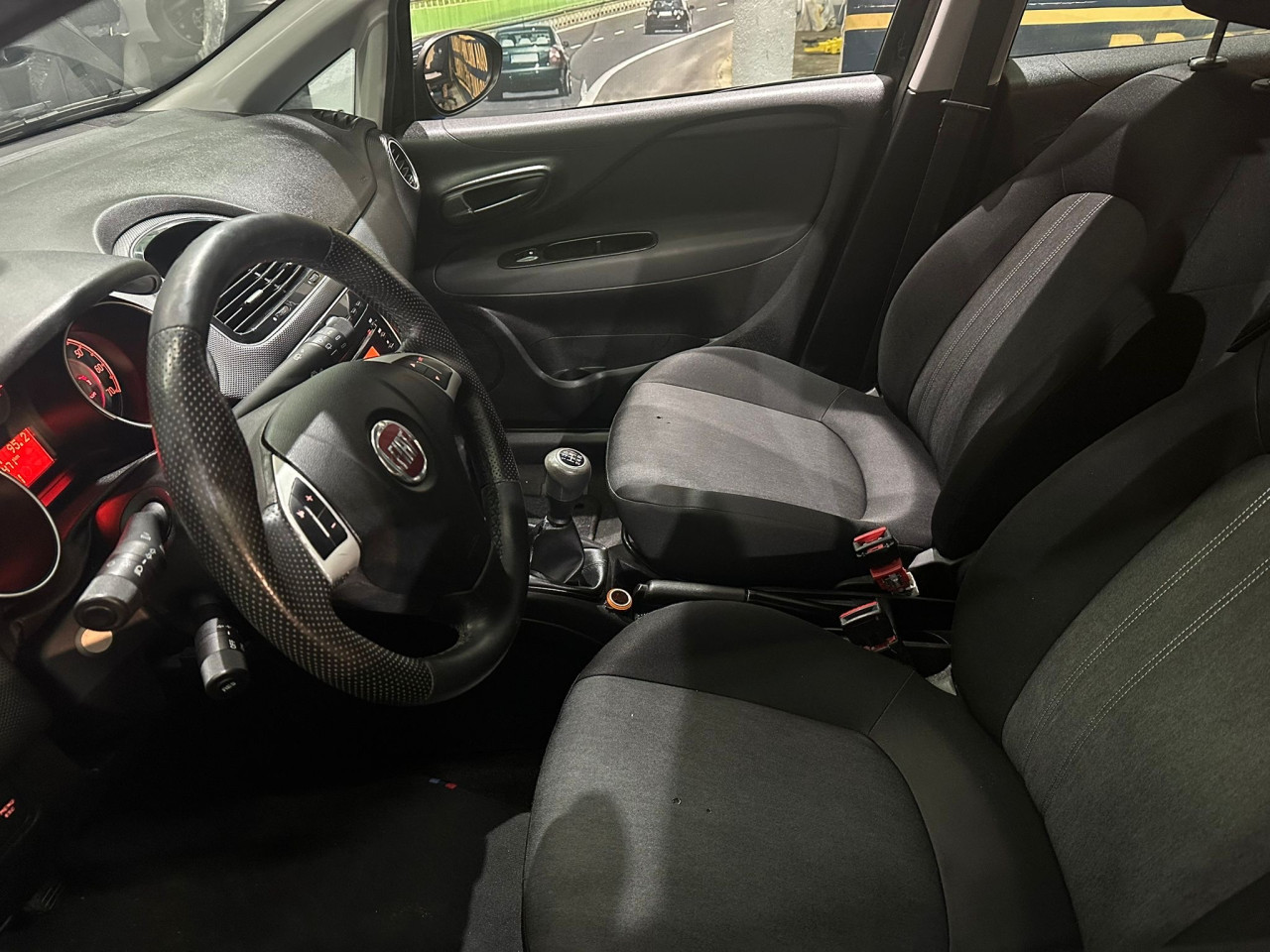 FIAT PUNTO 1.3 mJET 2015 GODINA, KLIMA, 2 KLJUČA