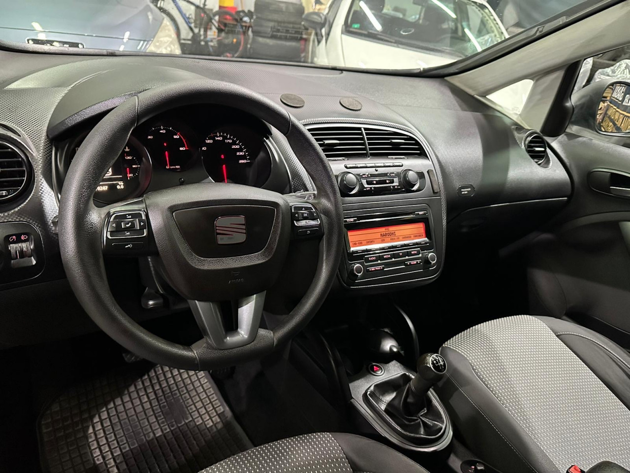 SEAT ALTEA XL 1.6 TDI DSG , 2013 GOD, REGISTROVANA