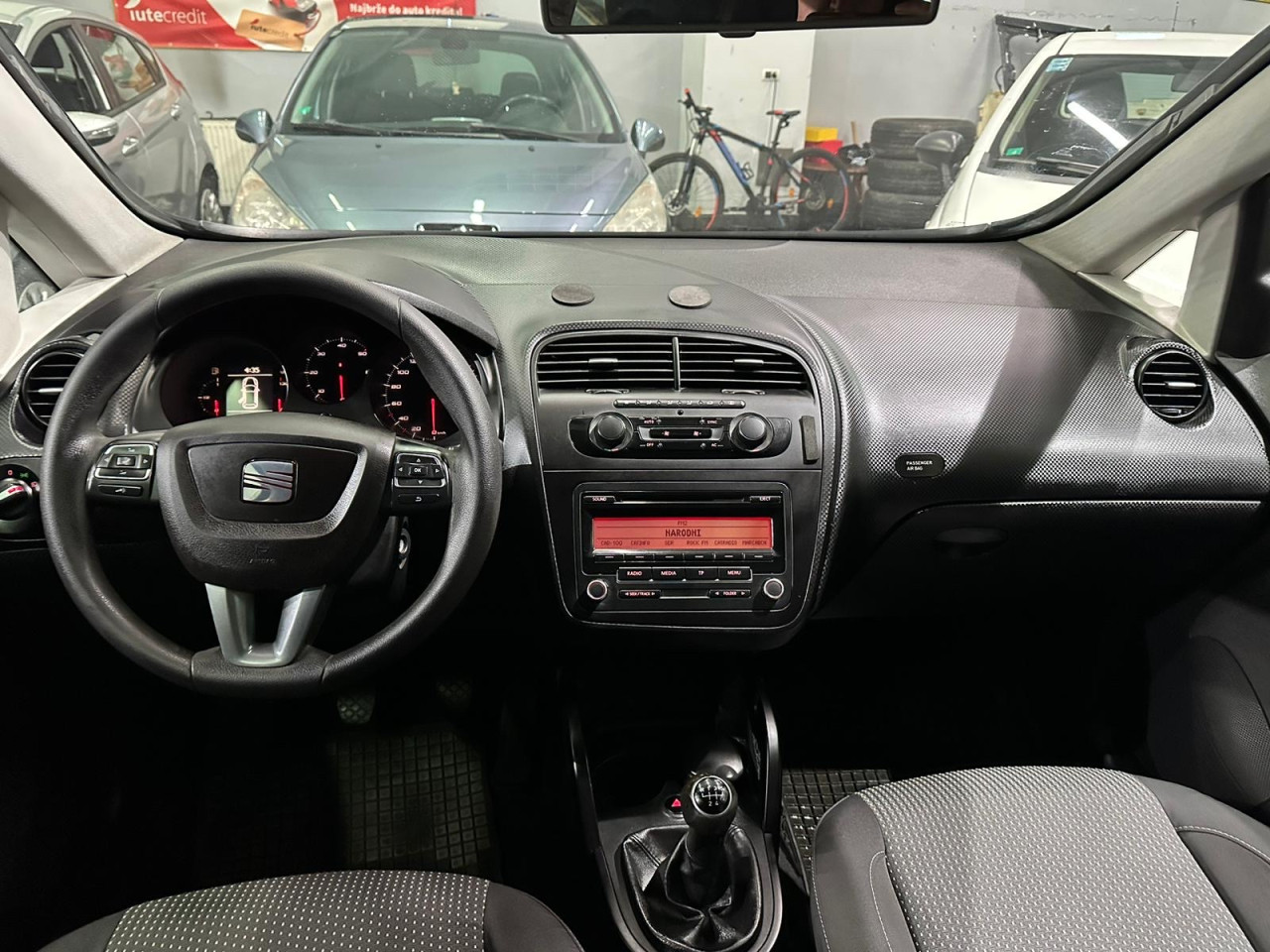 SEAT ALTEA XL 1.6 TDI DSG , 2013 GOD, REGISTROVANA