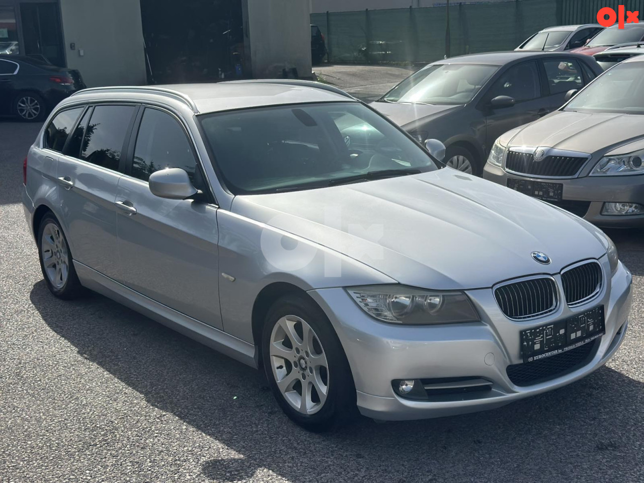 BMW 318d, 2009 GOD, ALU FELGE, DVOZONSKA KLIMA