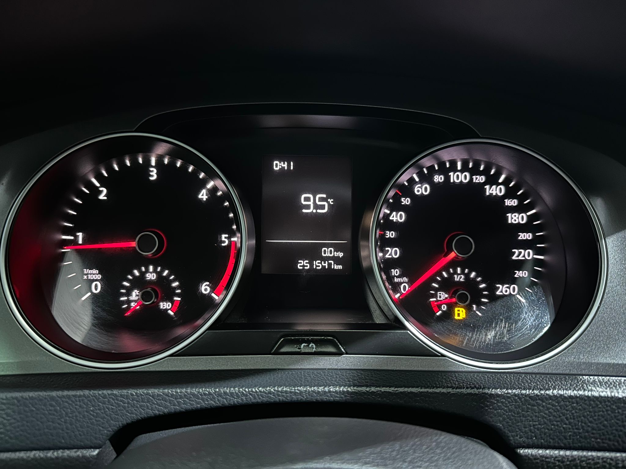 VW GOLF 2014 GOD, 1.6 TDI BLUEMOTION,3 KLJUČA,ZIMSKE