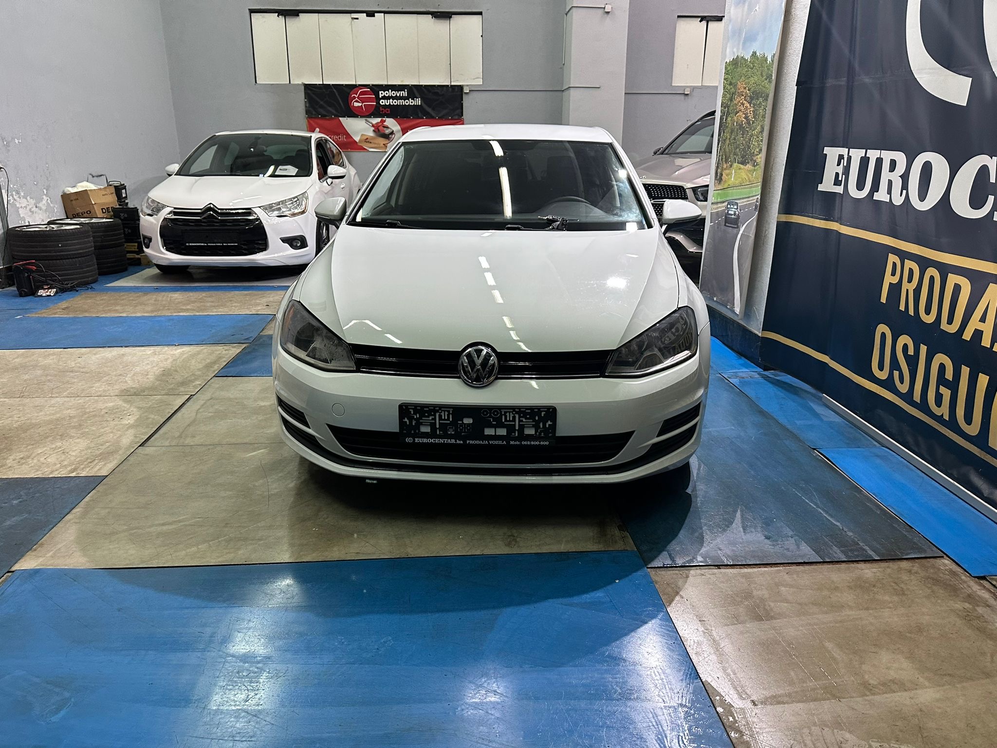 VW GOLF 2014 GOD, 1.6 TDI BLUEMOTION,3 KLJUČA,ZIMSKE