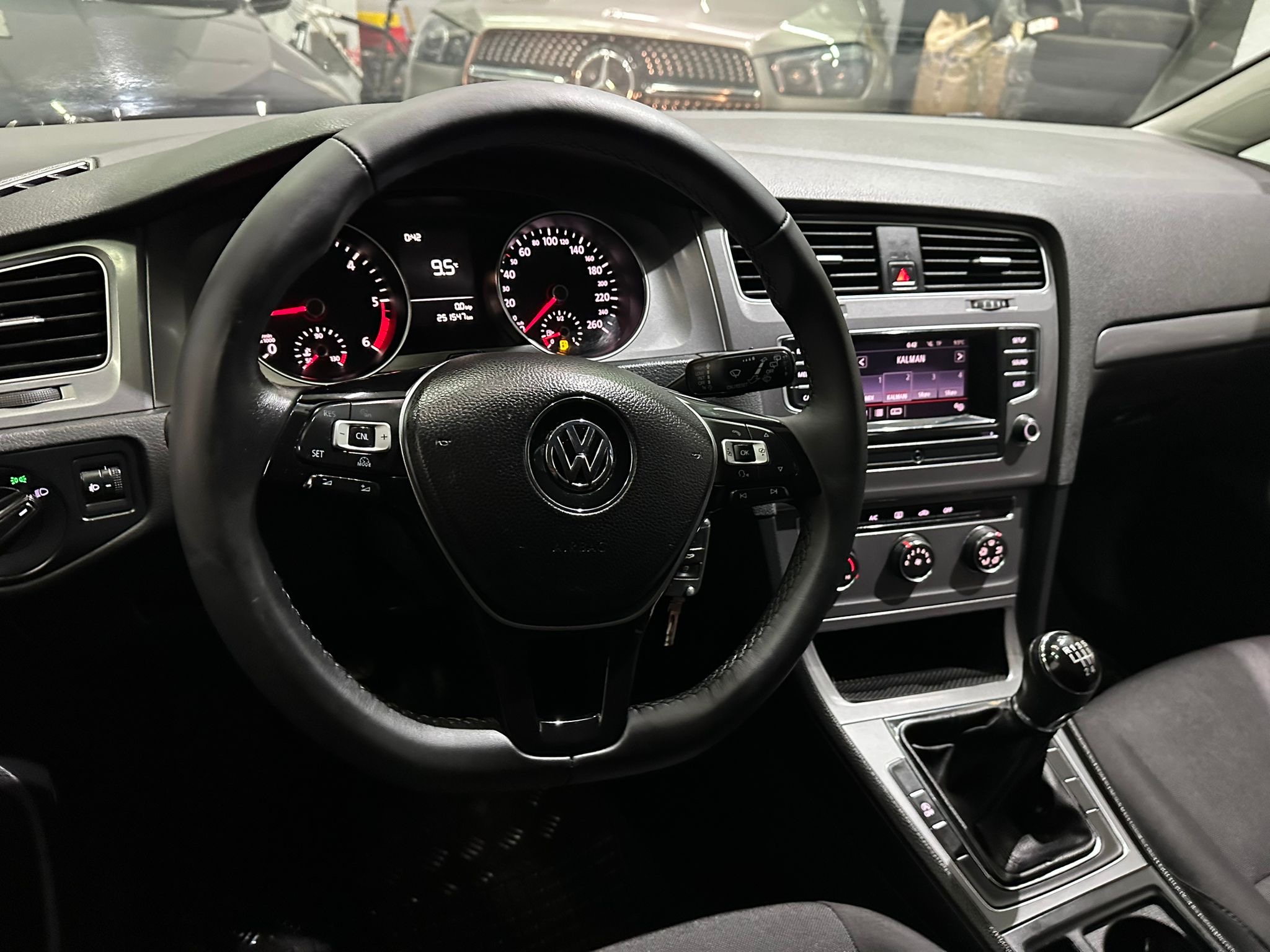 VW GOLF 2014 GOD, 1.6 TDI BLUEMOTION,3 KLJUČA,ZIMSKE
