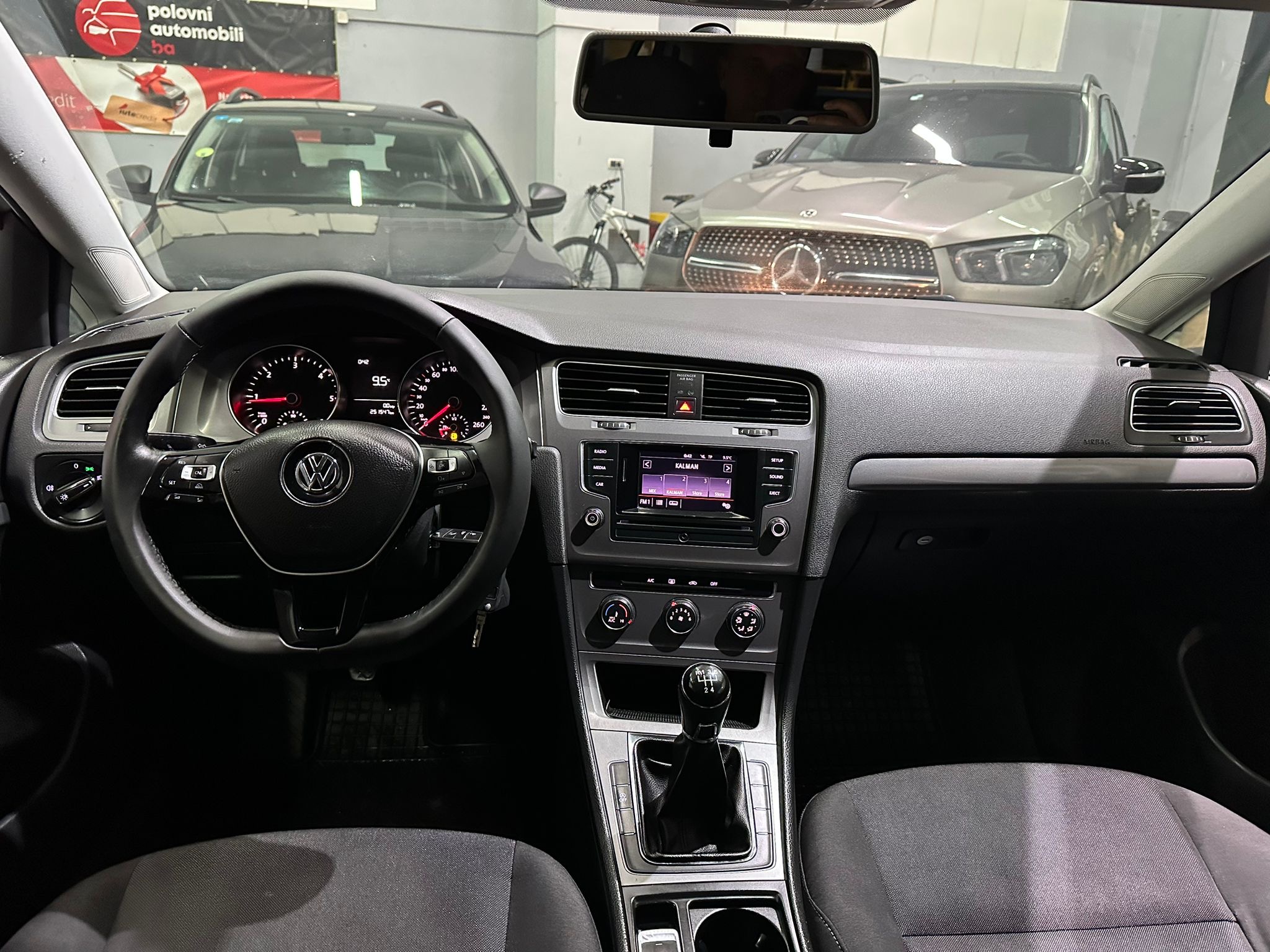 VW GOLF 2014 GOD, 1.6 TDI BLUEMOTION,3 KLJUČA,ZIMSKE