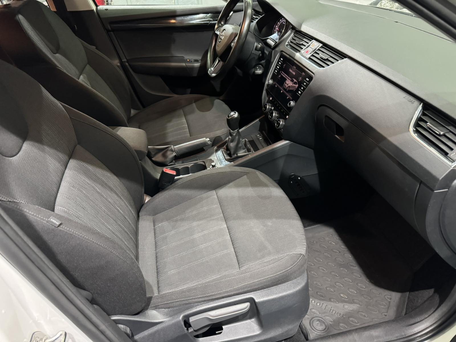 ŠKODA OCTAVIA 2.0 TDI, 2020 GODINA, ALU FELGE,