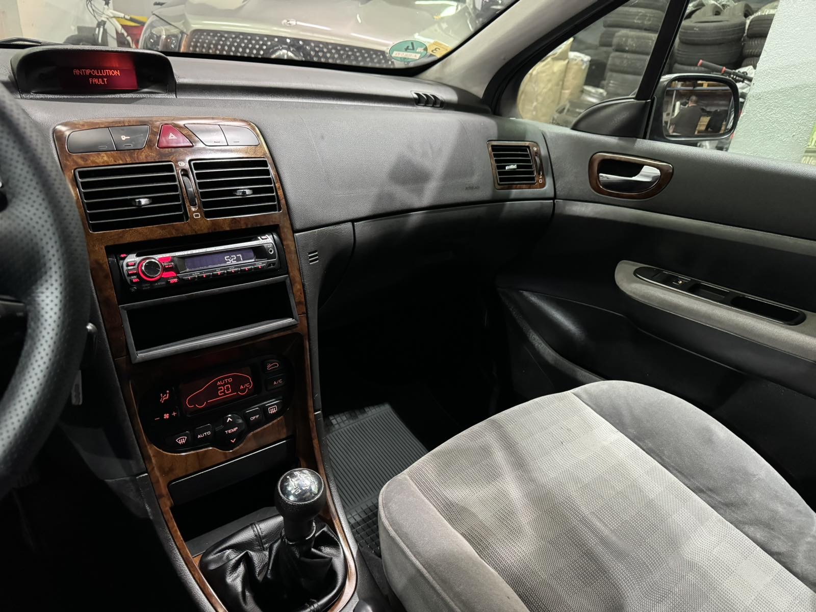 PEUGEOT 307 2.0 HDI, 2001 GODINA, KLIMA,2 KLJUČA