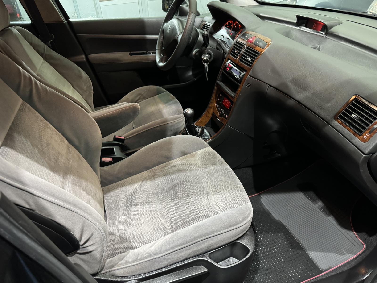 PEUGEOT 307 2.0 HDI, 2001 GODINA, KLIMA,2 KLJUČA