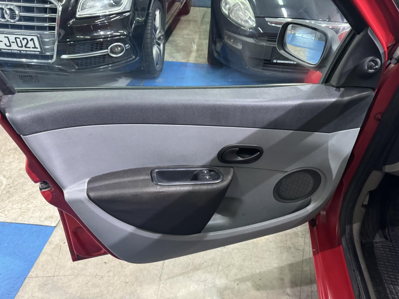 RENAULT CLIIO 1.2i , 2006 GODINA, REGISTROVAN