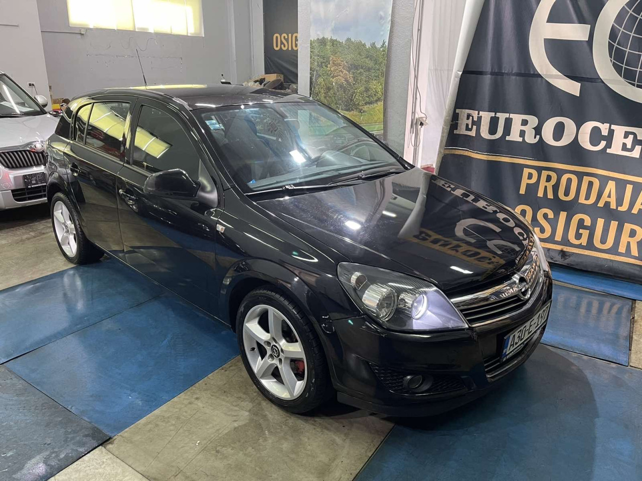 OPEL ASTRA 1.6 BENZIN/PLIN, 2008 GOD, REGISTROVANA