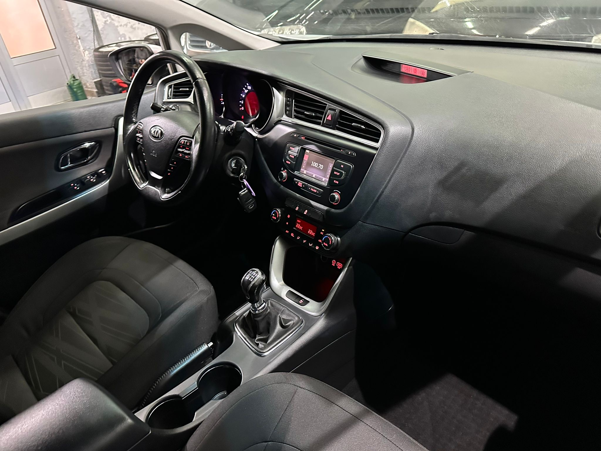 KIA CEED 1.4GDI, 2017 GOD,1 VLASNIK, REGISTROVANA