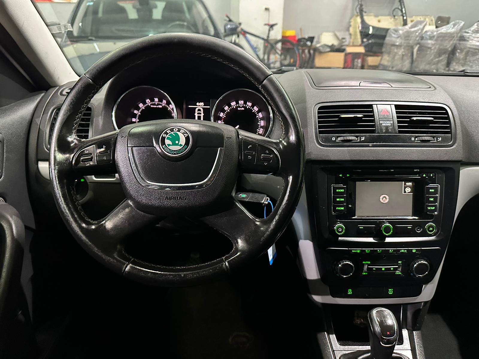 ŠKODA YETI 4×4 2.0 TDI, 2012 GODINA, NAVIGACIJA