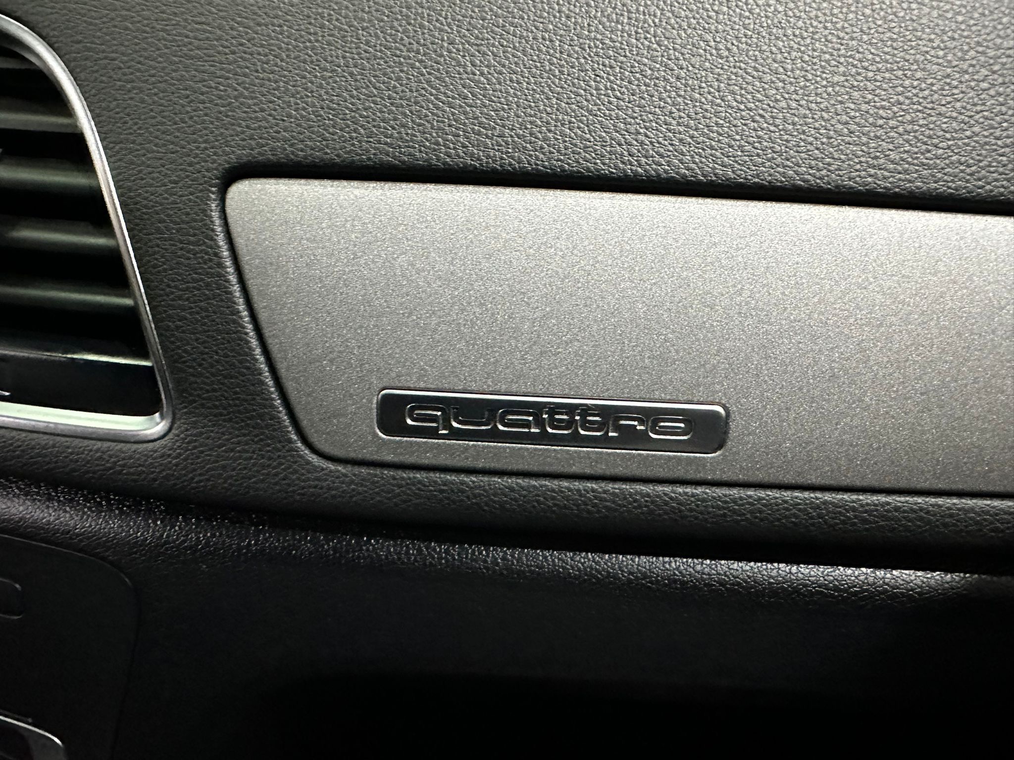 AUDI Q3 2.0 TDI QUATTRO, S-TRONIC, 2012 GOD, LED-XENONI