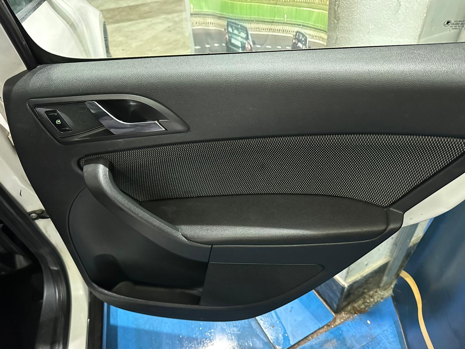 ŠKODA YETI 4×4 2.0 TDI, 2012 GODINA, NAVIGACIJA
