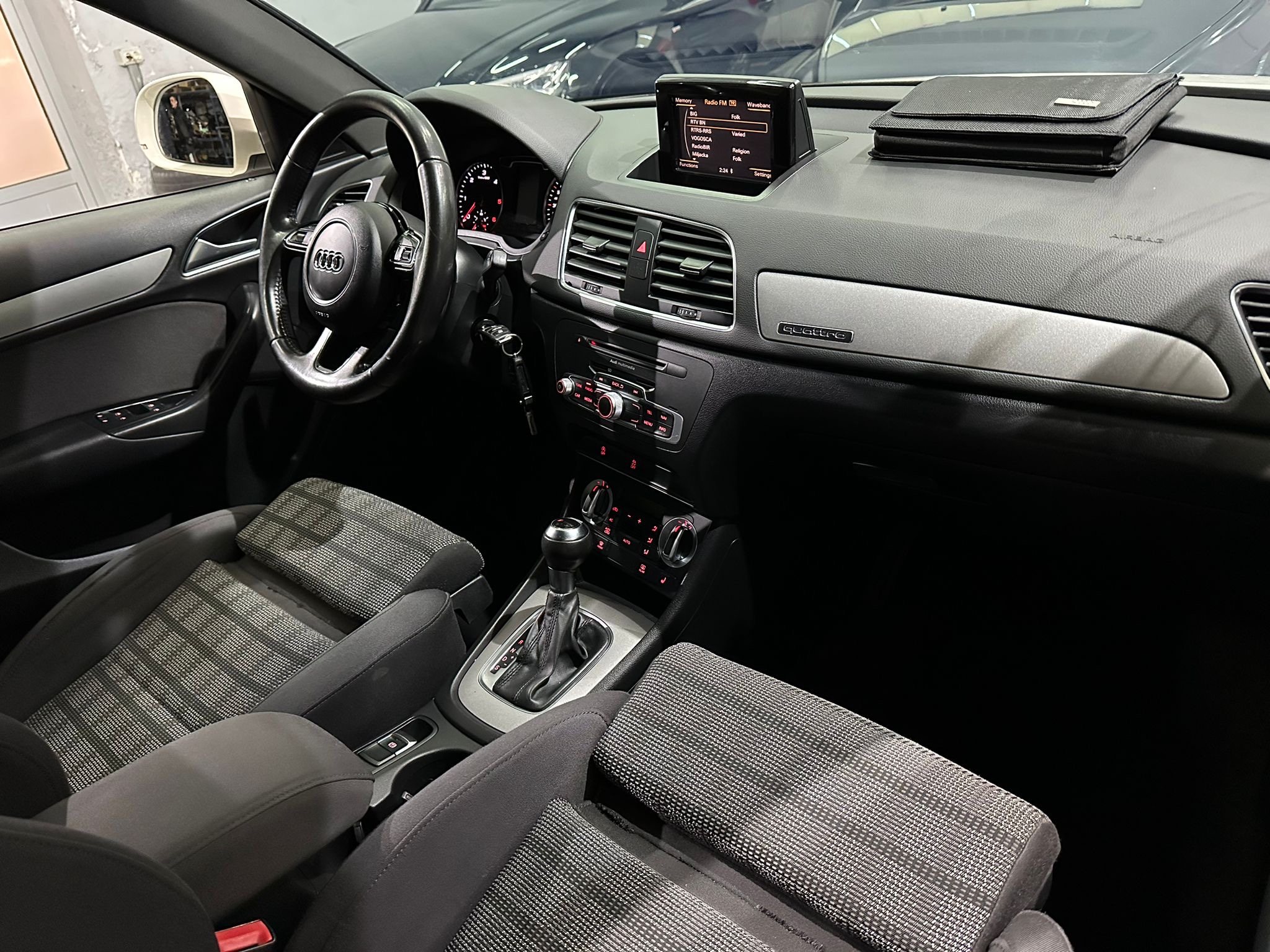 AUDI Q3 2.0 TDI QUATTRO, S-TRONIC, 2012 GOD, LED-XENONI