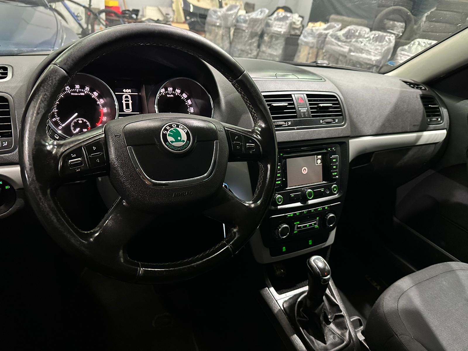 ŠKODA YETI 4×4 2.0 TDI, 2012 GODINA, NAVIGACIJA