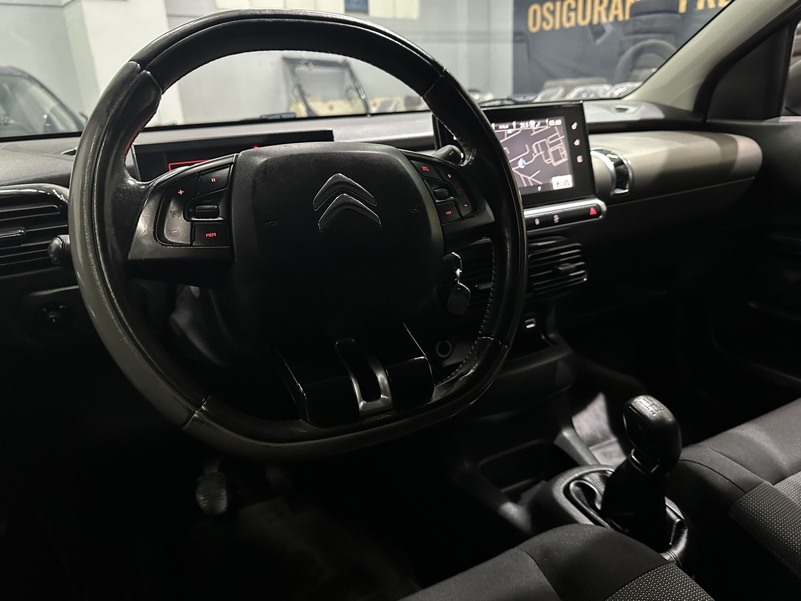 CITROEN C4 CACTUS 1.6 HDI, 2015 GOD, NAVIGACIJA
